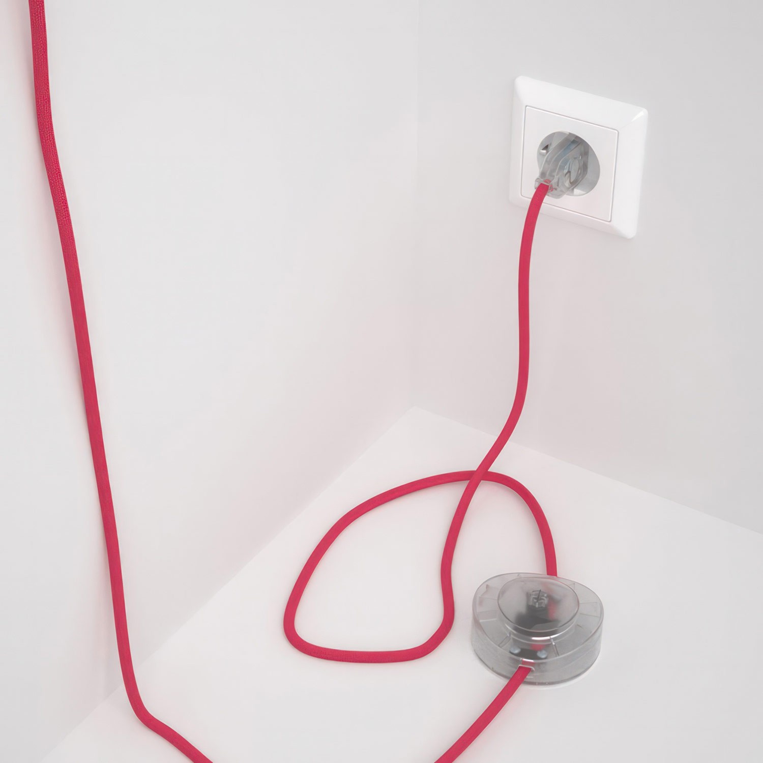 Wiring Pedestal, RM08 Fuchsia Rayon 3 m. Choose the colour of the switch and plug.