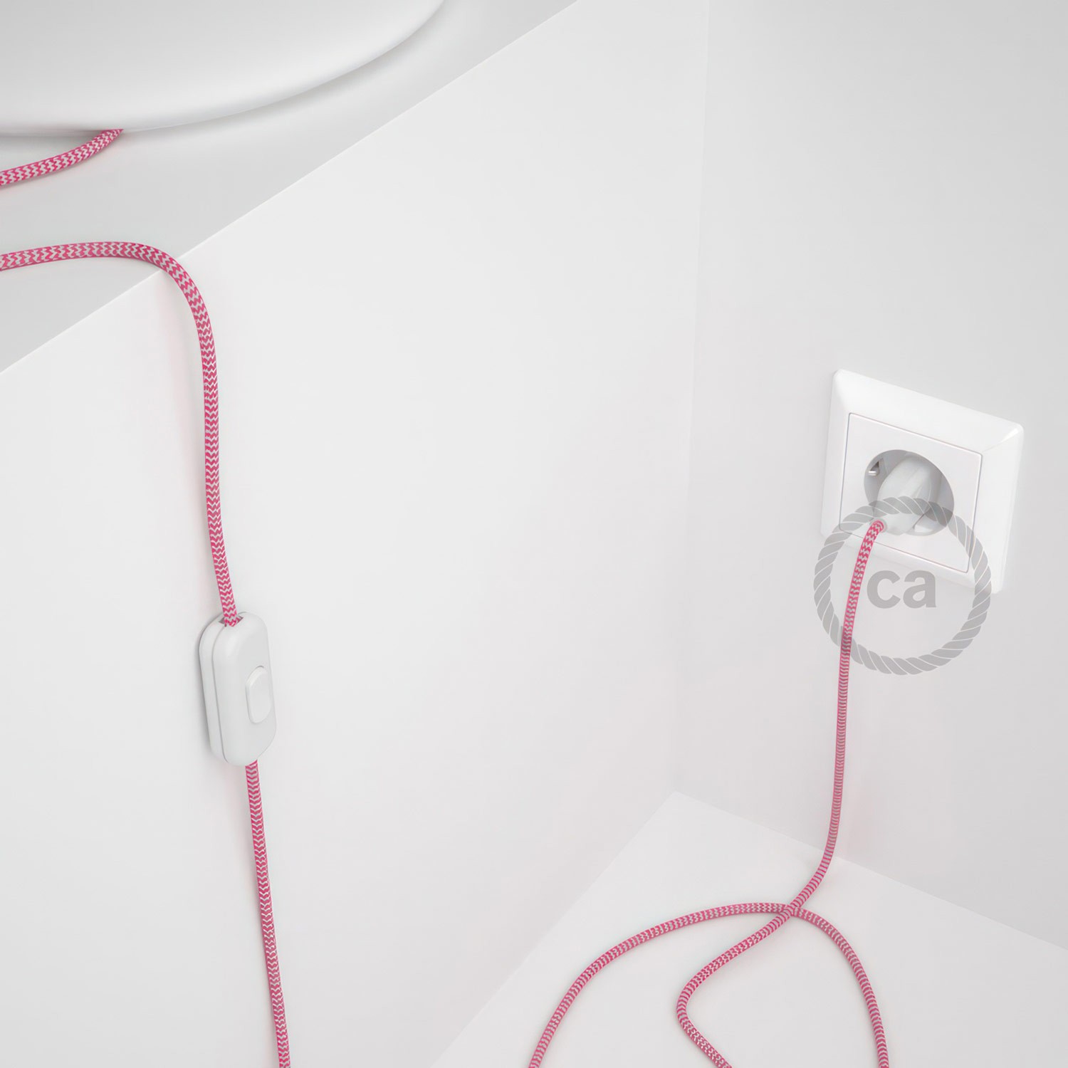 Lamp wiring, RZ08 Fuchsia ZigZag Rayon 1,80 m. Choose the colour of the switch and plug.