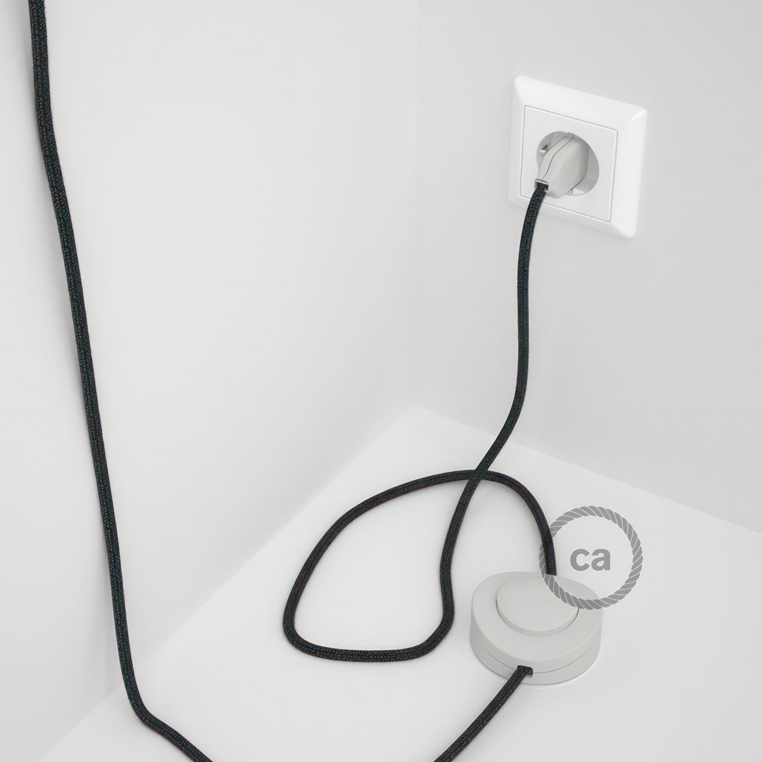 Wiring Pedestal, RN03 Anthracite Natural Linen 3 m. Choose the colour of the switch and plug.