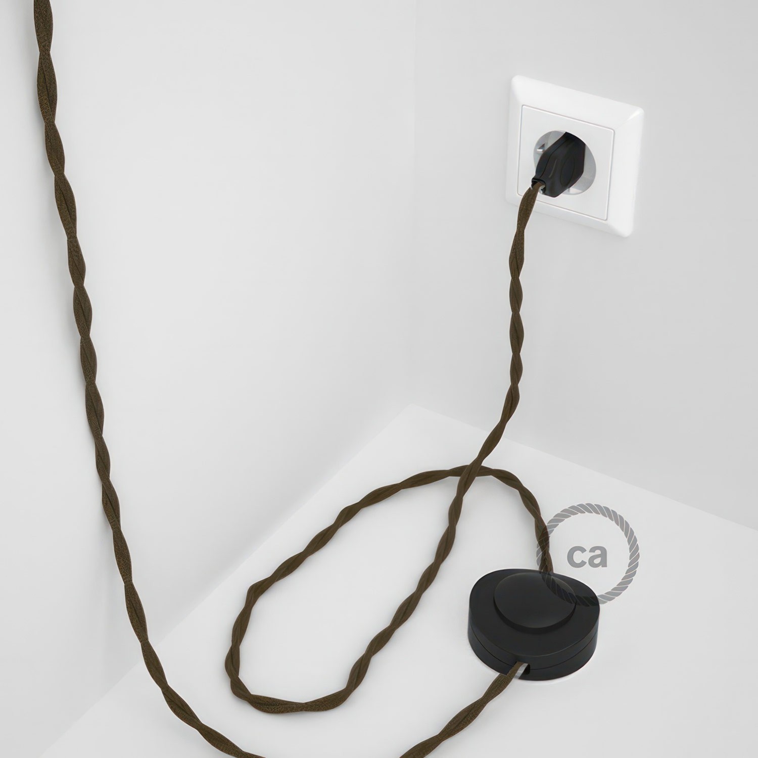 Wiring Pedestal, TC13 Brown Cotton 3 m. Choose the colour of the switch and plug.