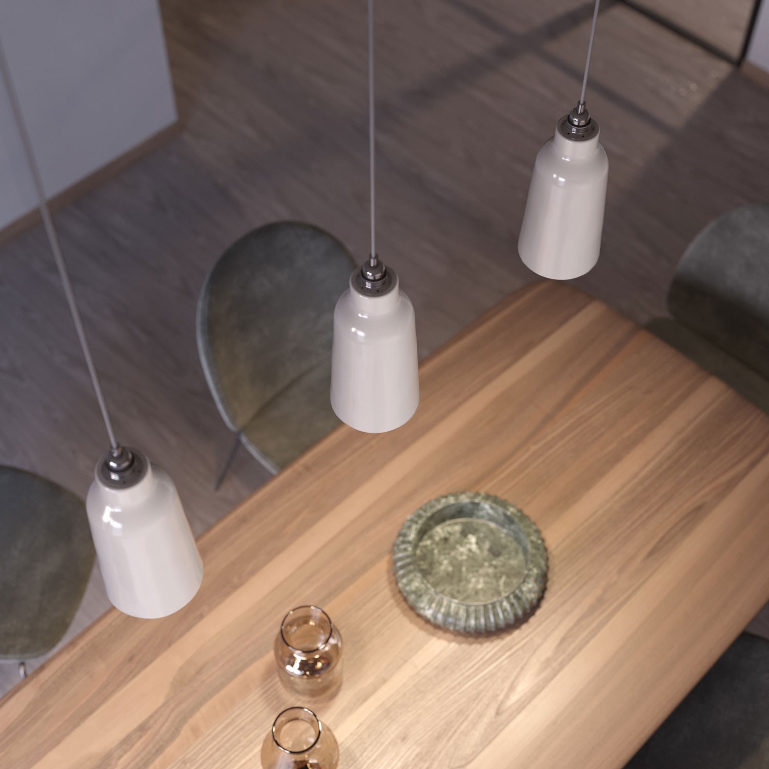 Lámpara colgante hecha en Italia con cable textil, pantalla Botella de cerámica y acabados metálicos