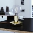 Posaluce - Lámpara de mesa de metal con clavija de 2 polos