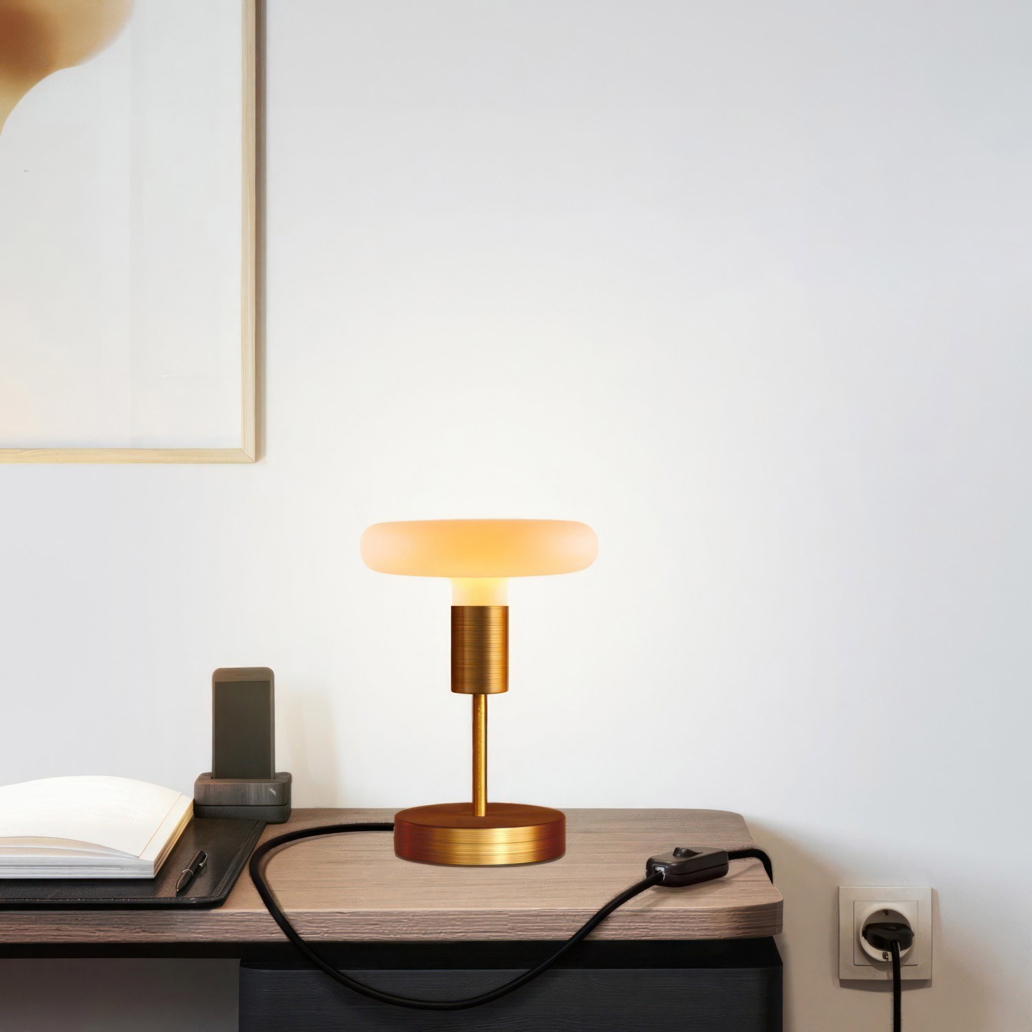 Alzaluce Dash Metal Table Lamp with two-pin plug