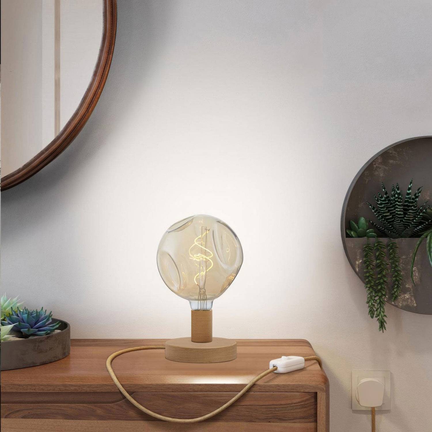 Posaluce Bumped Wooden Table Lamp