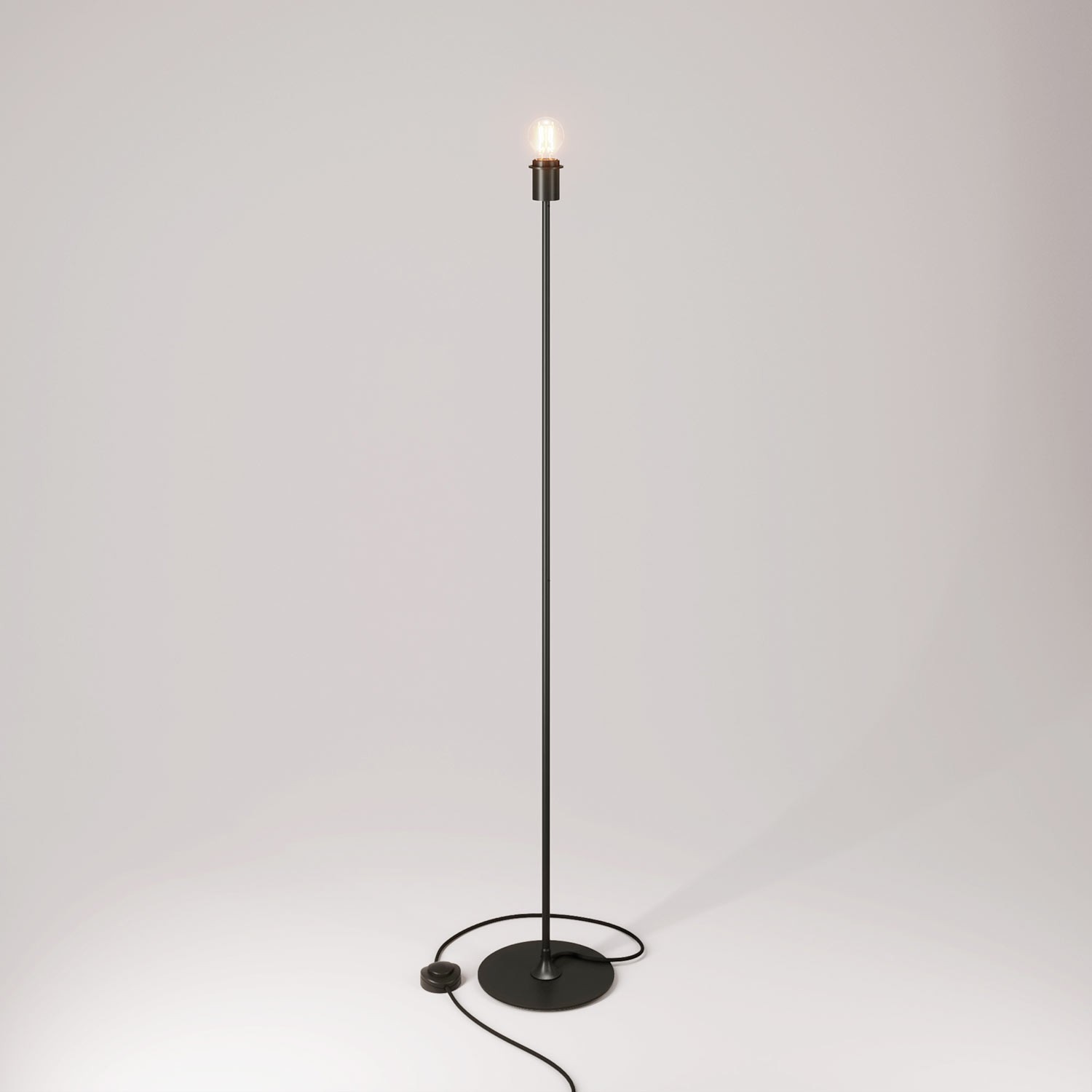 MAG-Y floor lamp with round metal base with fitting for lampshade