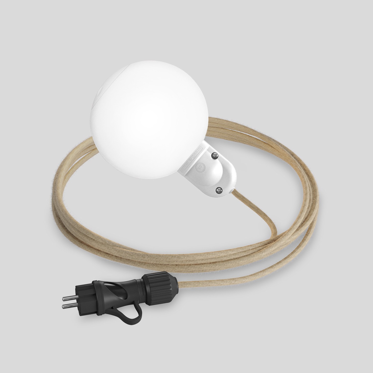 EIVA IP65 plug-in outdoor lamp with unbreakable Unbreak-a-Ball shade