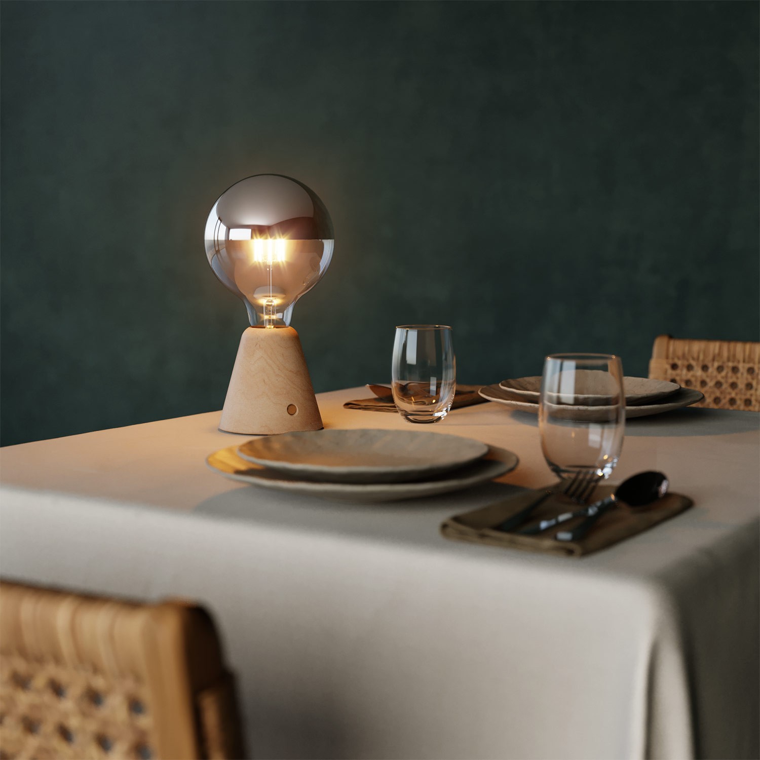 Portable and rechargeable Cabless01 LED lamp with Silver Half Sphere Globe light bulb
