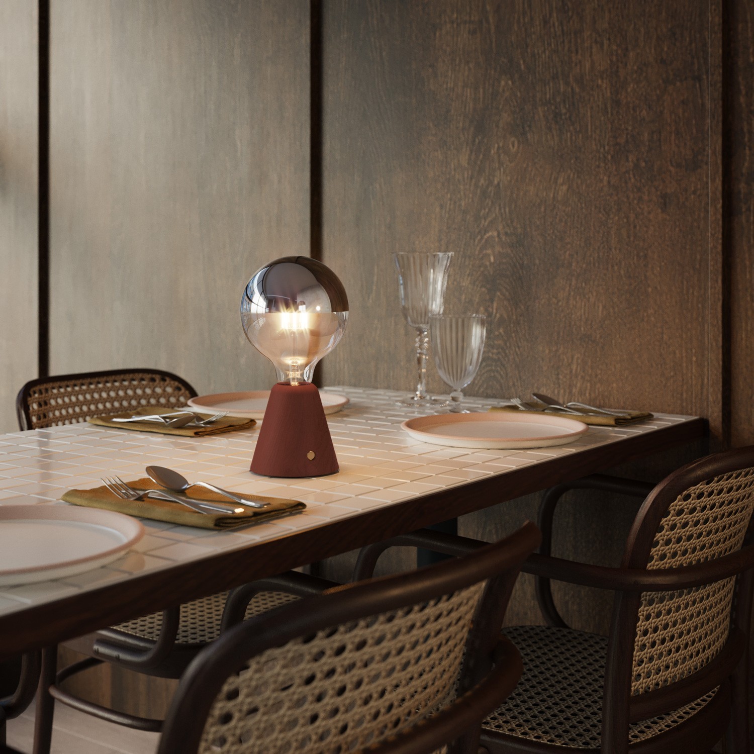 Portable and rechargeable Cabless01 lamp base